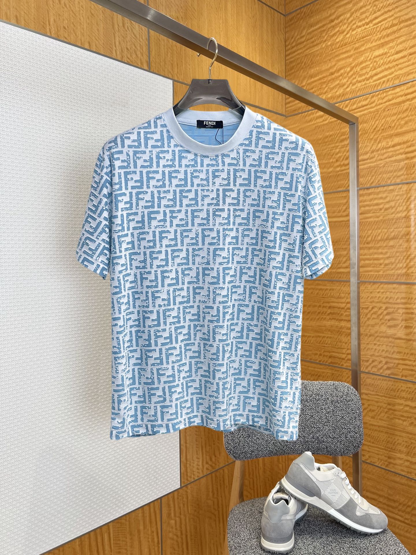 short sleeves